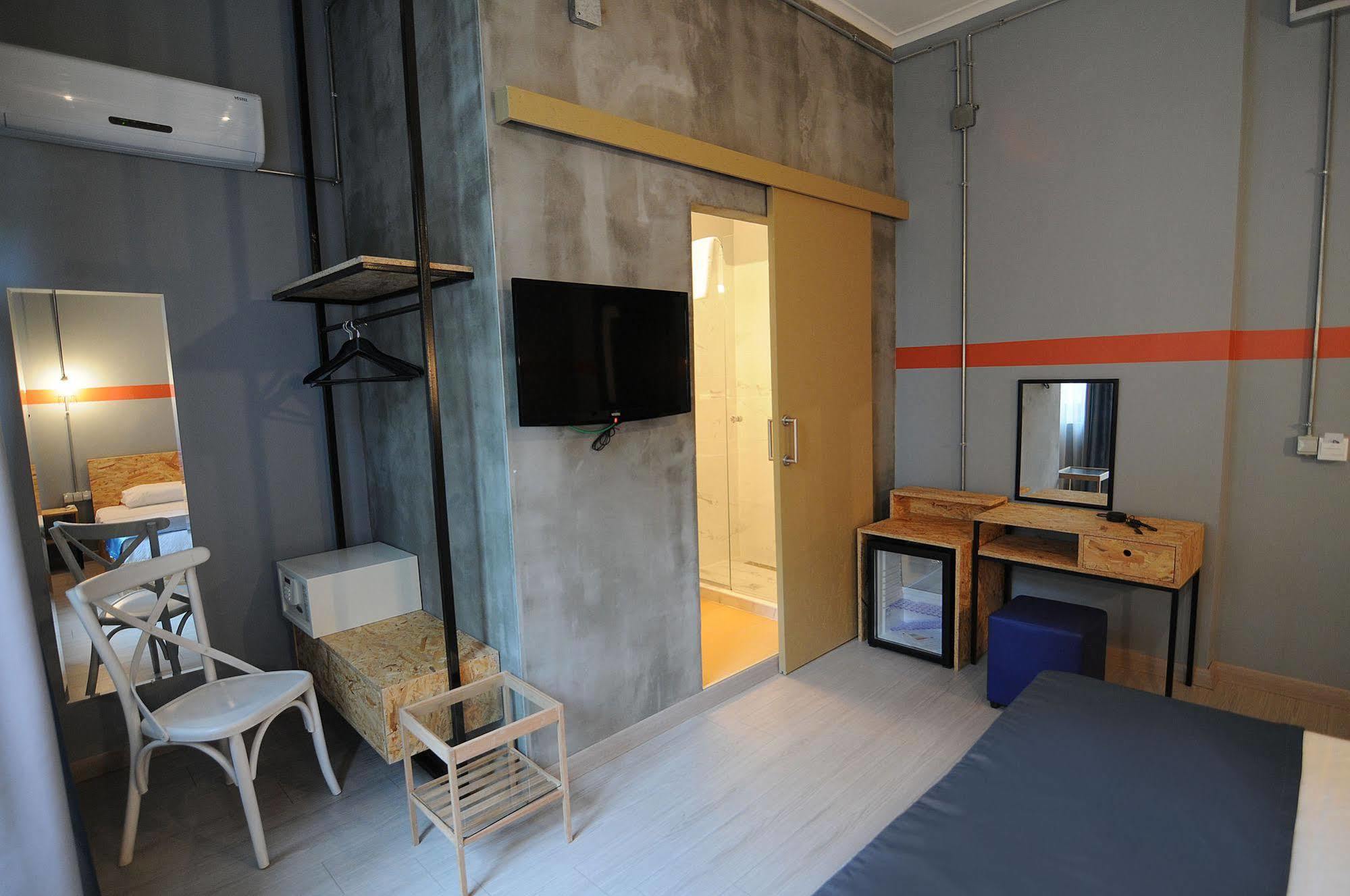 Taksim Safe House Hotel อิสตันบูล ภายนอก รูปภาพ