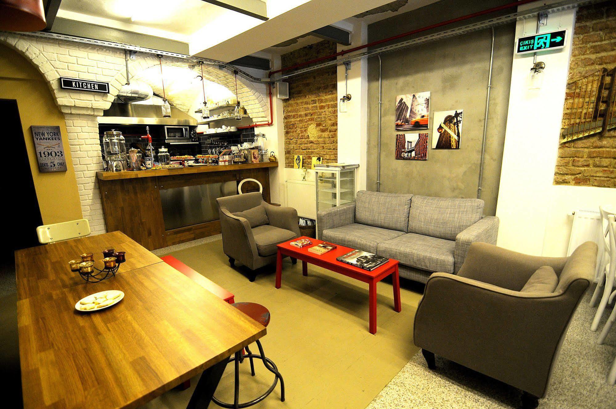 Taksim Safe House Hotel อิสตันบูล ภายนอก รูปภาพ